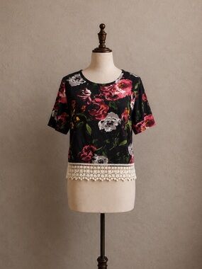 Abercrombie & Fitch Small Shirt Women's Black Floral Fringe
